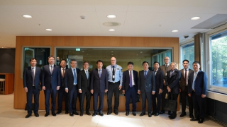 Minister Luong Tam Quang visits Norway