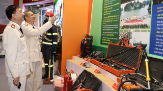 Công an tỉnh Quảng Ninh giới thiệu 60 hiện vật tại triển lãm thành tựu kinh tế - xã hội