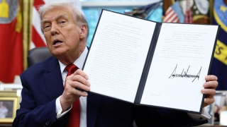 Tổng thống Trump phê duyệt kế hoạch bán TikTok tại Mỹ