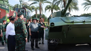 Thủ tướng: Đẩy mạnh nghiên cứu, ứng dụng khoa học, kỹ thuật phát triển công nghiệp quốc phòng