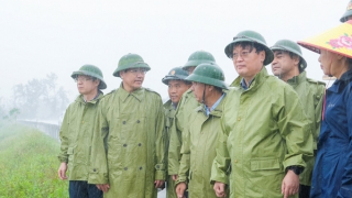 Lãnh đạo tỉnh Nghệ An kiểm tra, chỉ đạo công tác ứng phó bão số 10 tại cơ sở