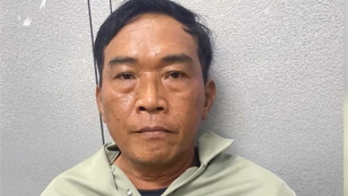 Bắt gã xe ôm “hạ gục” du khách nước ngoài từ ống tẩu thuốc lá để trộm cắp tài sản