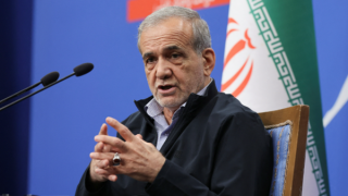 Iran phản ứng gắt khi Mỹ yêu cầu giao toàn bộ urani đã làm giàu