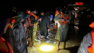 Công an Thanh Hóa xuyên đêm khắc phục sự cố nguy cơ vỡ đê