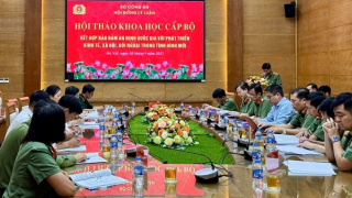 Kết hợp chặt chẽ giữa bảo đảm ANQG với phát triển kinh tế-xã hội và đối ngoại trong tình hình mới