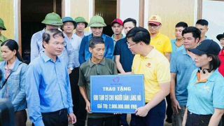 Vingroup hỗ trợ khẩn cấp 500 tỷ đồng cho đồng bào bị thiệt hại do bão Bualoi