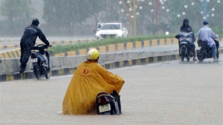 Miền Bắc tiếp tục mưa dông