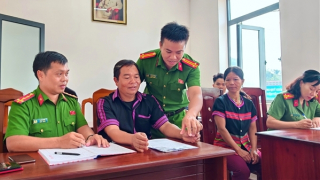 Tuyên truyền pháp luật và lan tỏa yêu thương tại vùng biên giới Đà Nẵng