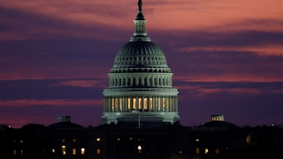 Lưỡng viện không đạt đồng thuận, chính phủ Mỹ đóng cửa