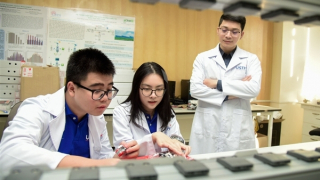 Sắp xếp, tái cấu trúc cơ sở giáo dục đại học công lập: Cần lộ trình bài bản, tránh gây sốc và lãng phí nguồn lực