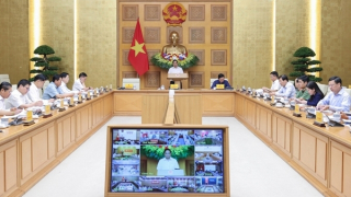 Thủ tướng nêu 9 nhiệm vụ cấp bách khắc phục hậu quả bão số 10