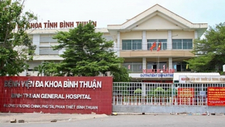 Bắt tạm giam cựu Giám đốc Bệnh viện Đa khoa và giám đốc CDC Bình Thuận