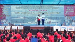 Học sinh lớp 7 giành quán quân cuộc thi “Em yêu biển đảo quê hương” ở Ninh Bình