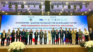 Nhà vật lý người Pháp đoạt giải Nobel truyền cảm hứng khoa học tới giới trẻ Việt