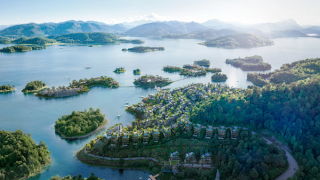 Flamingo Maison 108: Biểu tượng Walless Living bên Hồ Núi Cốc nguyên sơ