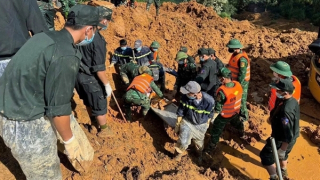 Tìm thấy thêm 2 nạn nhân trong vụ sạt lở đất vùi lấp 4 người ở Lũng Cú