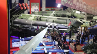 Triều Tiên mở triển lãm quốc phòng, phát cảnh báo tới Mỹ-Hàn