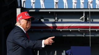 Tổng thống Trump tuyên bố tiêu diệt thêm một tàu bị nghi buôn ma túy trên biển