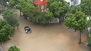 Sáng 7/10, mưa lớn khiến Hà Nội xuất hiện hơn 30 điểm ngập ở trung tâm