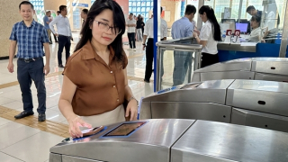 Hỗ trợ tiền vé với hành khách đi metro Cát Linh- Hà Đông bằng định danh cá nhân