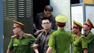 Bài 1: Truy nã 5 đối tượng cầm đầu