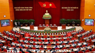 Thông cáo báo chí về ngày làm việc thứ hai Hội nghị Trung ương 13 khóa XIII