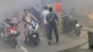 Dập tắt kịp thời đám cháy hầm giữ xe của tòa nhà 11 tầng