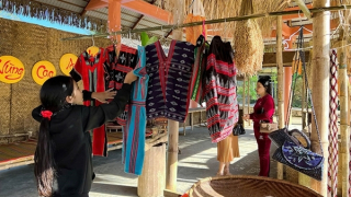 Đồng bào Tà Ôi ở đại ngàn Trường Sơn bảo tồn và phát huy nghề dệt dèng