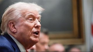 Tổng thống Mỹ đề xuất xem xét loại Tây Ban Nha khỏi NATO