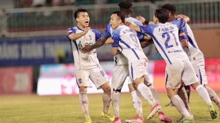 Cấp phép cho các CLB V.League: Bao giờ hết ngoại lệ?