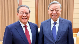 Tổng Bí thư Tô Lâm gặp Thủ tướng Quốc vụ viện Trung Quốc Lý Cường