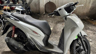 Tìm chủ xe SH 160i bị bỏ dưới hầm xe hơn 1 năm
