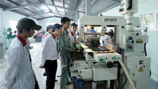 Đảm bảo quốc phòng, an ninh, tạo đột phá về khoa học, công nghệ đưa TP Hồ Chí Minh phát triển nhanh, bền vững