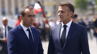 Tổng thống Macron tái bổ nhiệm ông Sebastien Lecornu làm Thủ tướng