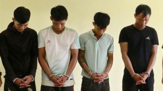 Dân bỏ nhà chạy lụt, 4 anh em họ chèo thuyền trộm hàng loạt ti vi, tủ lạnh, điều hoà…