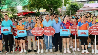 240 vận động viên tham gia Giải bóng chuyền hơi nữ Agribank Lai Vung mở rộng