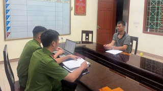 Khởi tố đối tượng đánh nhân viên xe bus, bắt quỳ xuống đường xin lỗi