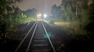 Khắc phục xong đường sắt qua xã Trung Giã bị xói lở