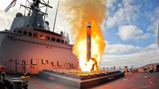 Tổng thống Trump nêu "tối hậu thư" về tên lửa Tomahawk với Nga