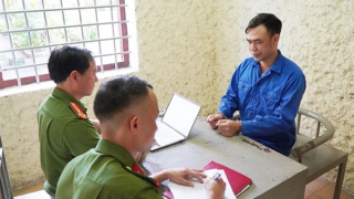 Vỏ bọc nhân ái che đậy âm mưu lừa đảo