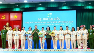 Hơn 2.700 lượt “bóng hồng” Đại học CSND xuất sắc được khen thưởng