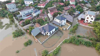 Bắc Ninh: Hơn 700 hộ dân xã Tiên Lục vẫn bị cô lập do mưa lũ