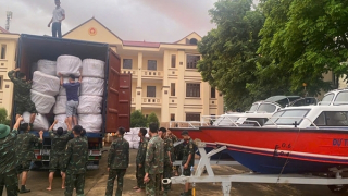 Kịp thời xuất cấp hàng dự trữ quốc gia cứu trợ, hỗ trợ người dân trong bão lũ