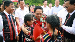 Thủ tướng dự Lễ khởi công trường học tại xã biên giới của Đà Nẵng