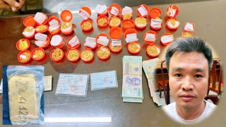 Thay khóa dây chuyền "phù phép" thật thành giả rồi bán lại cho cửa hàng vàng