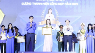 Các nữ nghệ sĩ với khát vọng cống hiến