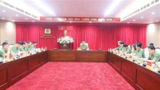 Public security units and Party organizations need to step up Party building and force building