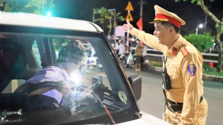 Cần Thơ phát động phong trào cung cấp thông tin vi phạm về TTATGT