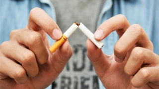 Nghiện thuốc lá 40 năm, người đàn ông phát hiện tiền ung thư đại tràng