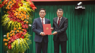 Đồng chí Nguyễn Đình Trung giữ chức Bí thư Thành ủy Huế